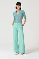Cargar imagen en el visor de la galería, Pantalon flare lide verde agua
