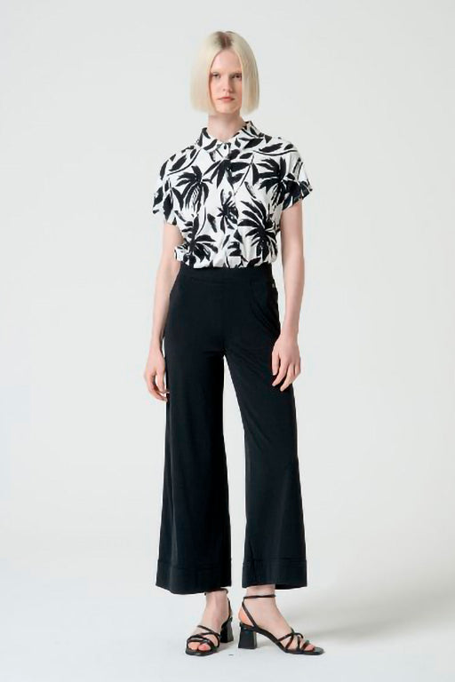 Pantalon cropped lipo negro