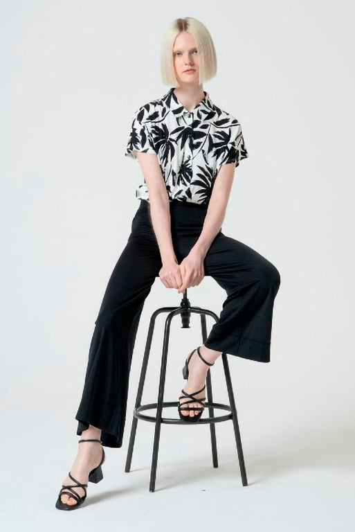 Pantalon cropped lipo negro