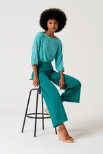 Cargar imagen en el visor de la galería, Pantalon cropped lipo esmeralda
