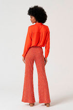 Cargar imagen en el visor de la galería, Pantalon flare taun rojo
