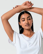 Cargar imagen en el visor de la galería, Camiseta tina blanco
