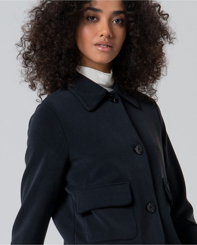 Chaqueta corta lida negro