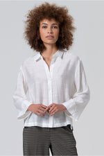 Cargar imagen en el visor de la galería, Camisa oversize livo blanco
