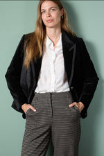 Cargar imagen en el visor de la galería, Camisa oversize livo blanco
