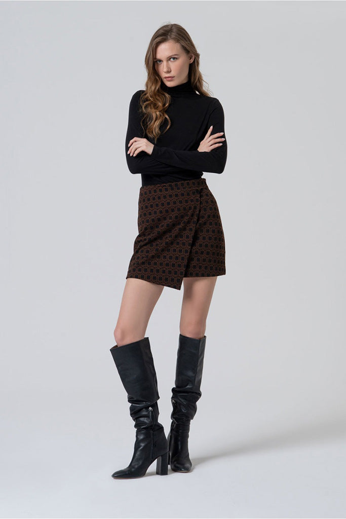 Falda corta irda negro