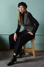 Cargar imagen en el visor de la galería, Pantalon flare lisa negro
