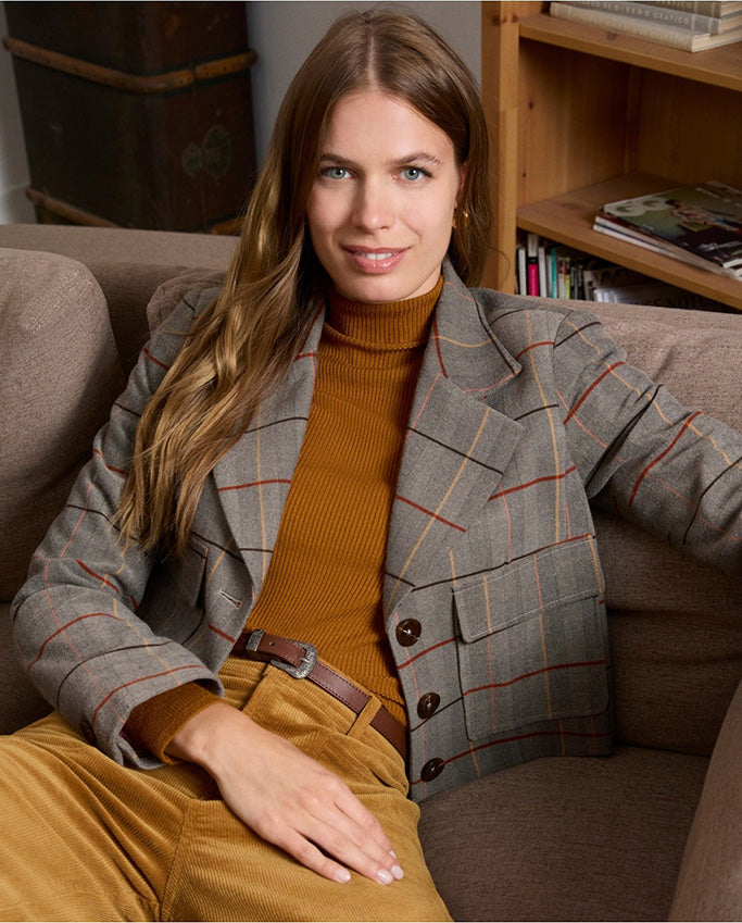 Americana corta nicu camel