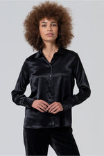 Cargar imagen en el visor de la galería, Camisa satinada Liki negro
