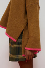 Cargar imagen en el visor de la galería, Jersey hug camel
